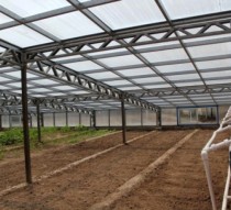 安裝陽光板溫室時需要注意的問題：